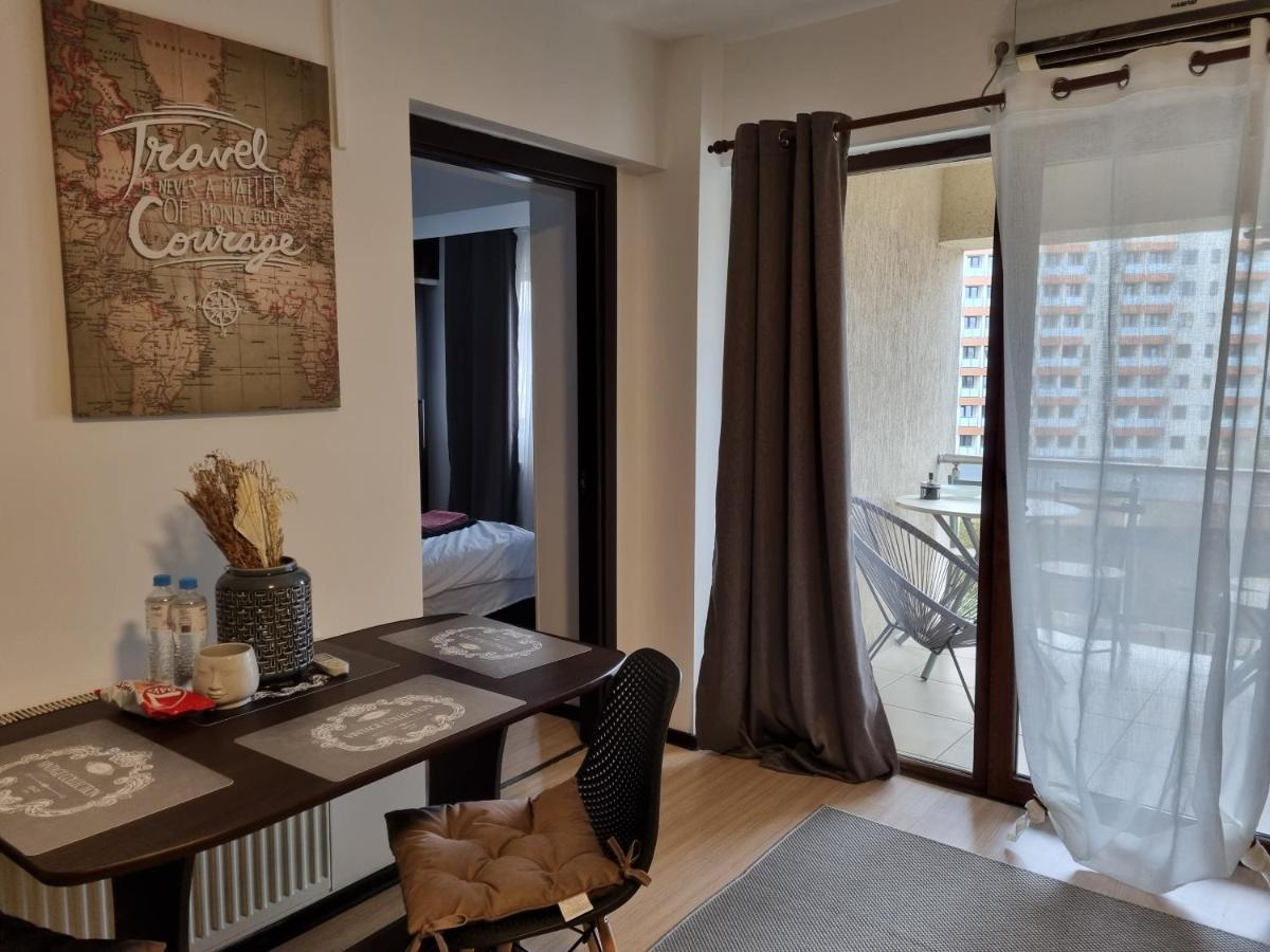 Lovely & Comfy, Central Apt In Iasi Esterno foto